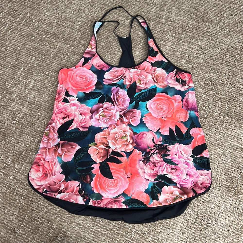Lululemon Coastal Tank in Secret Garden Rose Floral